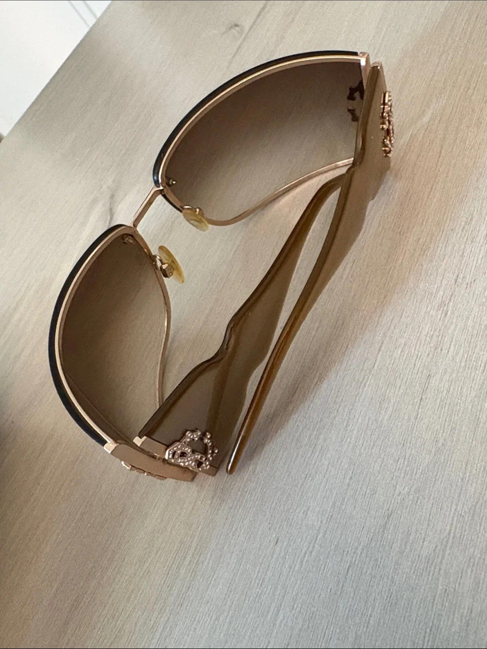 Roberto Cavalli sunglasses with cass